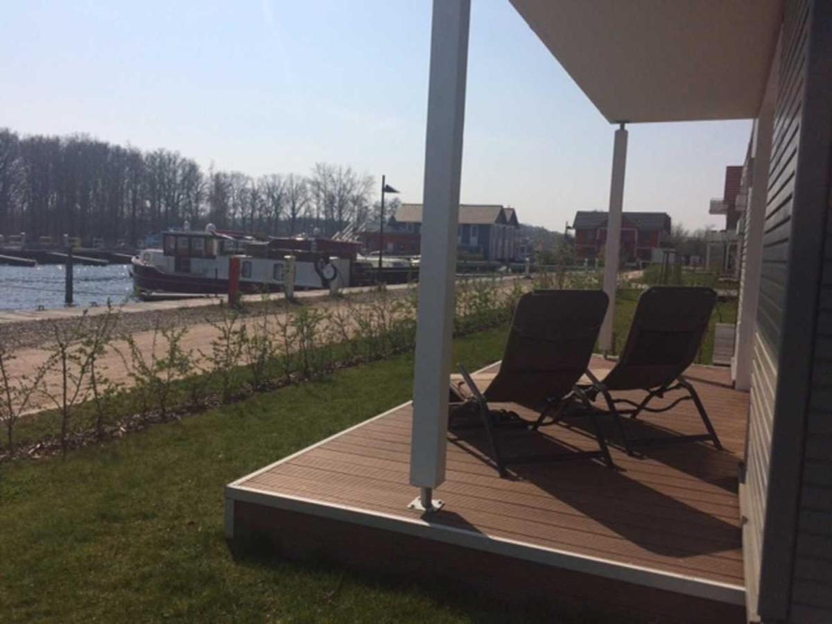 Hafendorf Haus 7 Apartment 5 Nr 89 Parkplatz Am Haus 플라우암시 외부 사진