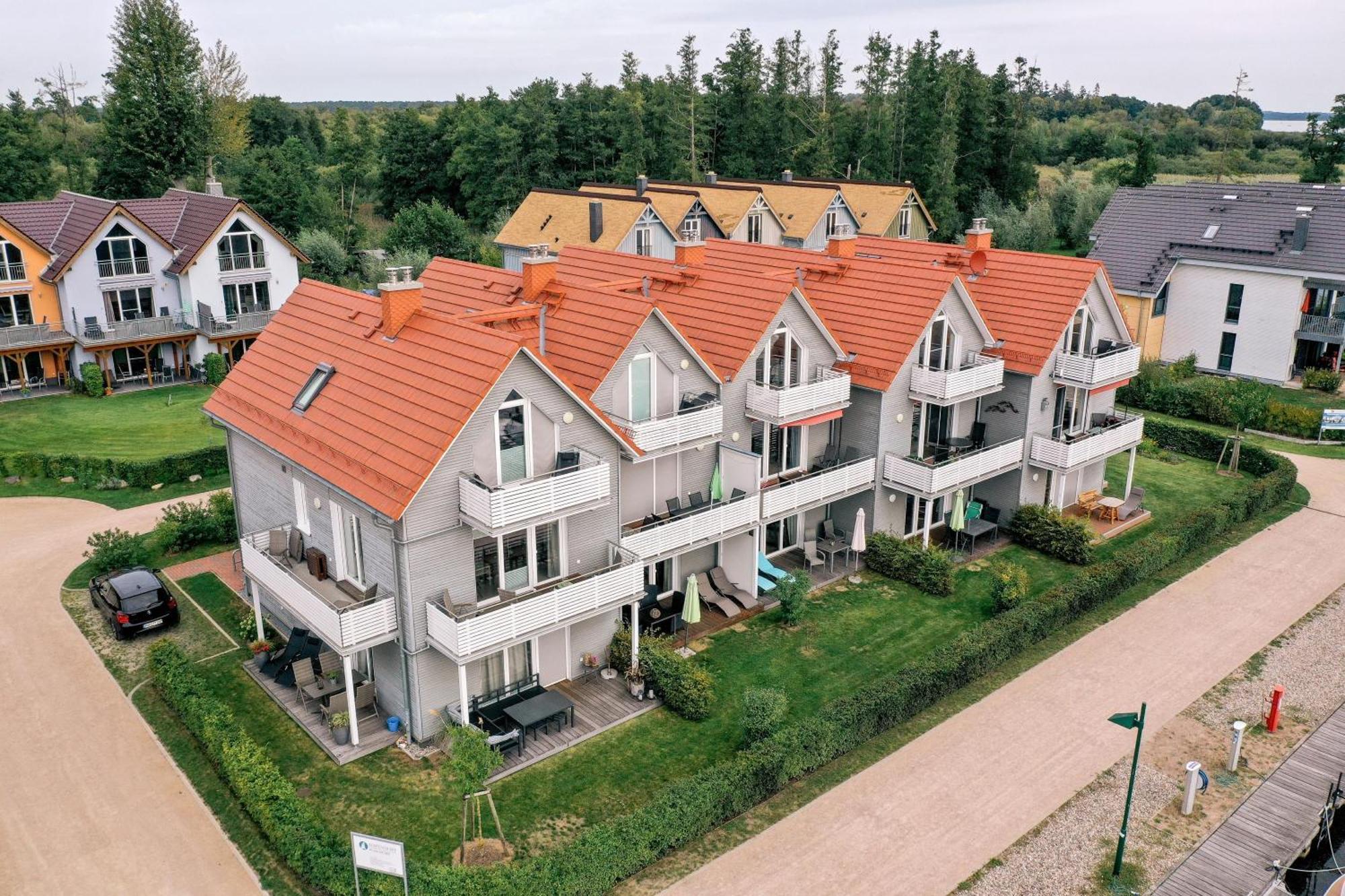 Hafendorf Haus 7 Apartment 5 Nr 89 Parkplatz Am Haus 플라우암시 외부 사진